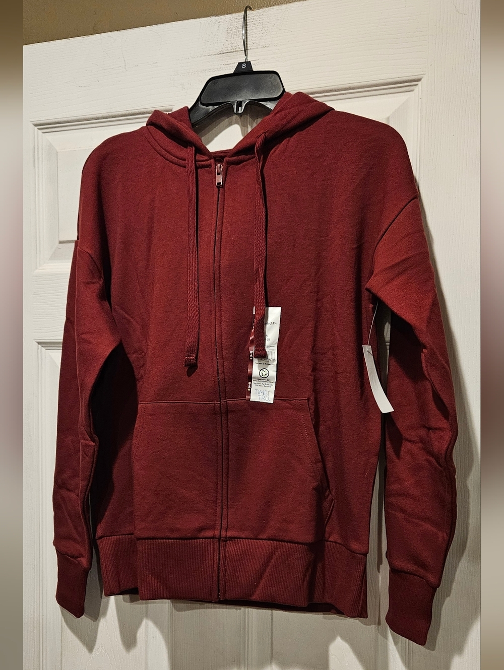 TIME AND TRU ZIP UP HOODIE